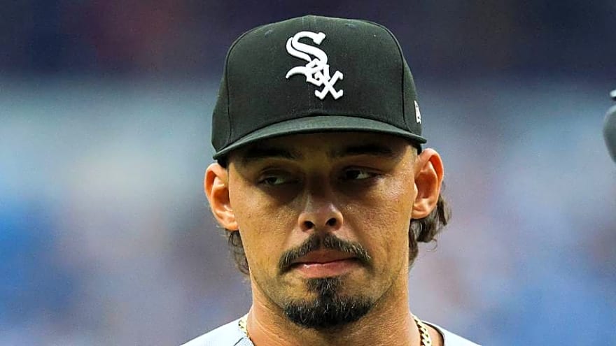 White Sox vs. Twins Lineup: Jordan Hicks to Start, Chase Meidroth Sitting, More