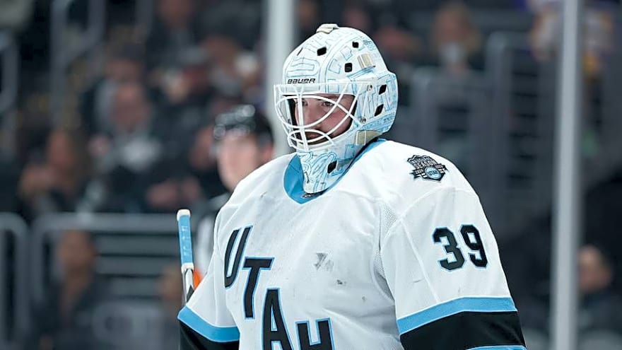 Former Mammoth goalie announces his retirement