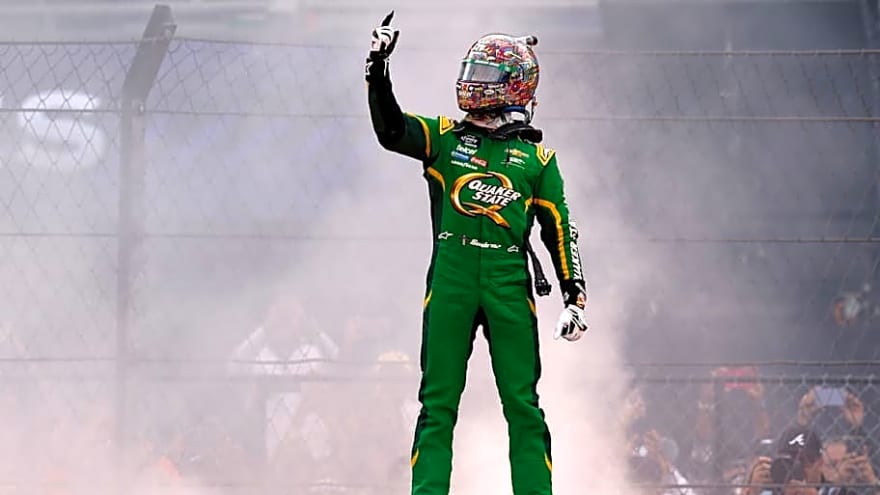 XFINITY: Suarez Electrifies Mexico City Crowd With Last to First Win