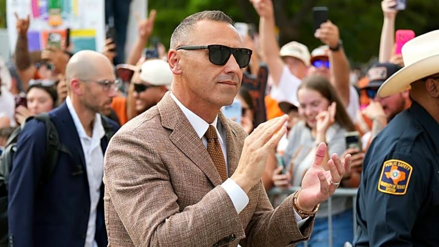 Steve Sarkisian's Road Record Should Give Texas Fans Confidence vs. Tennessee