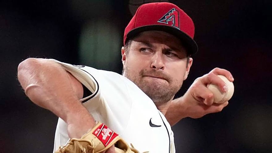Insider Urges D-backs to Re-Sign this Veteran Pitcher