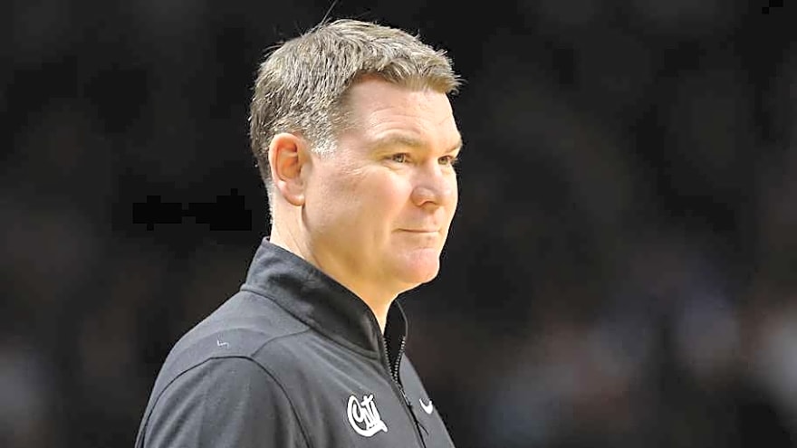 Former Arizona Guard Returns With Bearcats