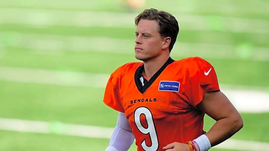 Joe Burrow Teammates React to His First 11-on-11 Practice After Surgery