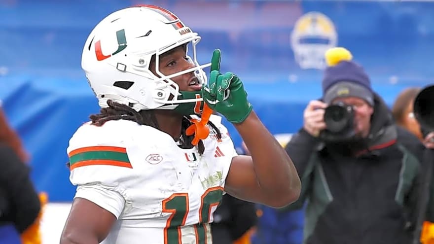 Miami Superstar Selected Finalist for the 2025 Shaun Alexander Freshman of the Year Award