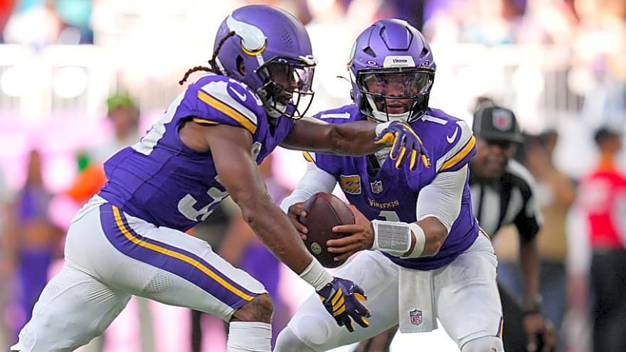 Vikings' Snap Count vs. Dolphins: Biggest Winners, Losers & Role Changes in Week 4