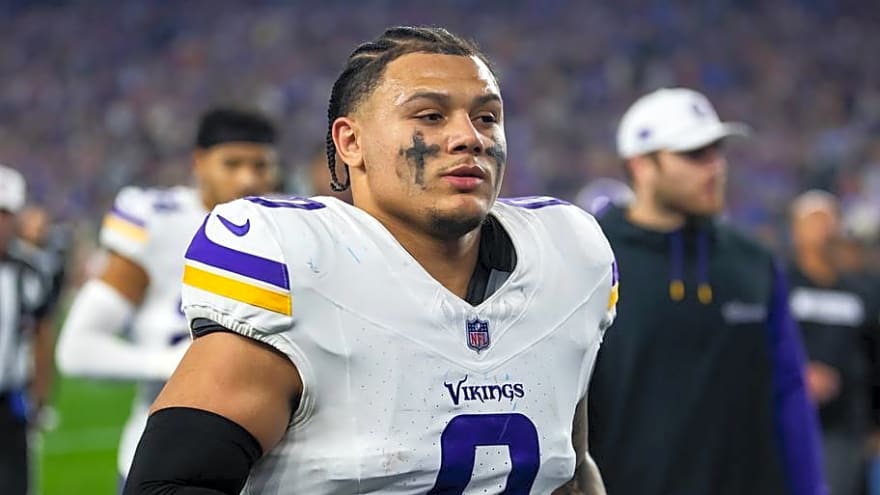 Ivan Pace Jr.'s Time With the Vikings Could End Sooner Rather Than Later