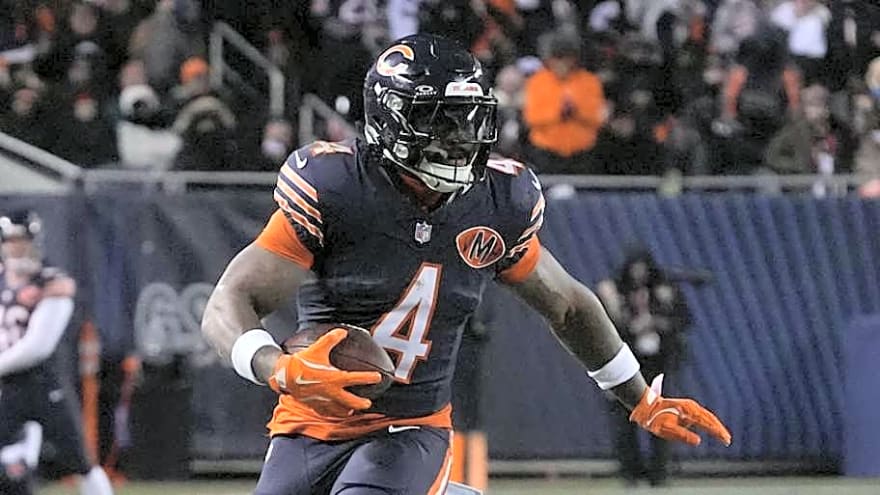 Bears’ D’Andre Swift earns Pro Football Focus honor after breakout 2025 season