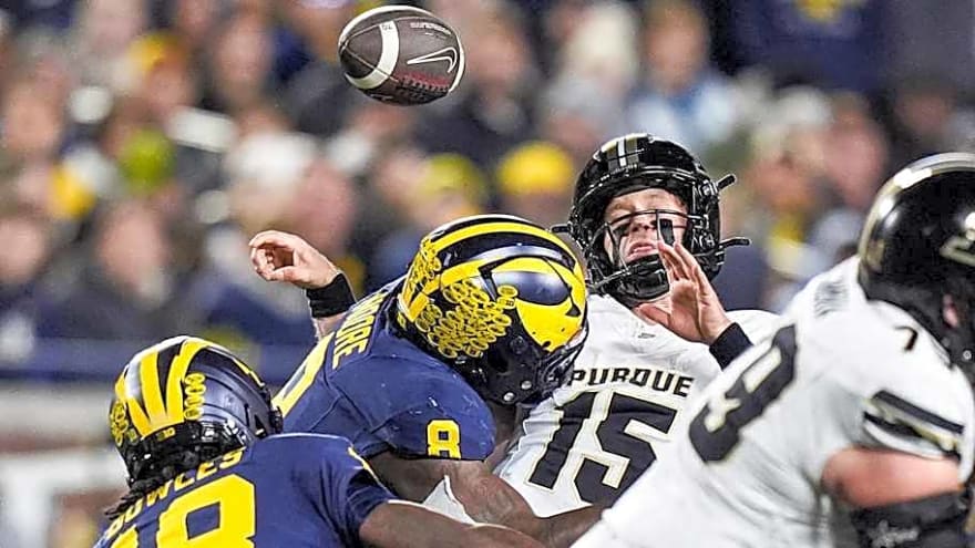 Michigan’s defense places 10 on All-Conference Team, earns one First Team honoree