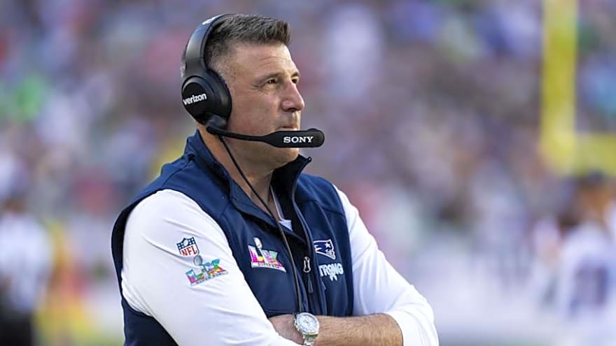 Patriots’ Mike Vrabel Opens Up About A.J. Brown Relationship