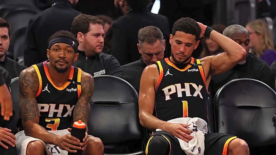 Former Wizards Star In Staring Contest with Suns