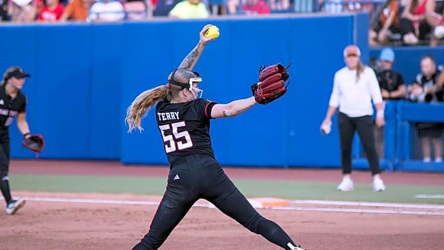 Texas Tech Drops Game 1 of Women's College World Series Championship