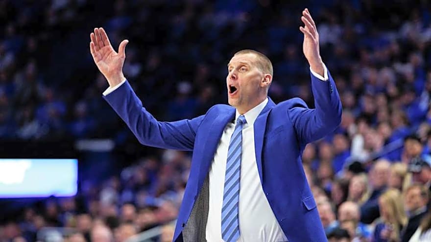 Kentucky coach Mark Pope explains his rationale for fouling up three