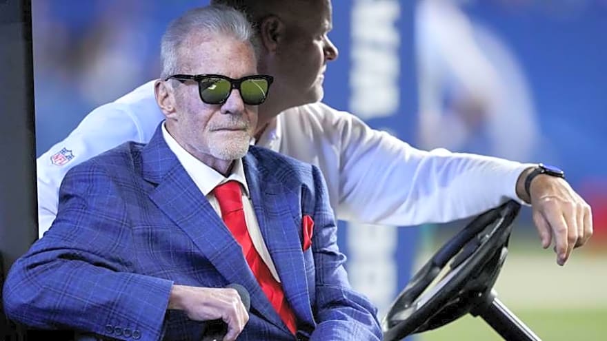 Ravens Pay Tribute to Late Colts Owner