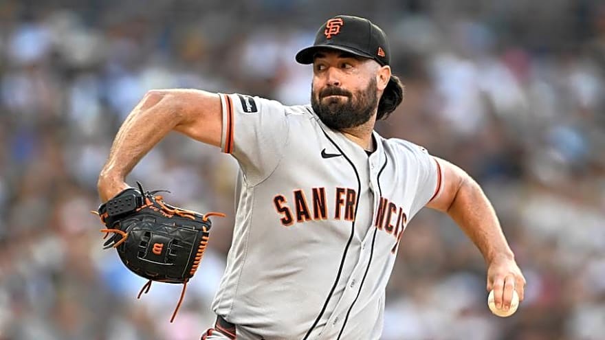 Giants Prospect Gives Buster Posey Another Reason to Believe in Robbie Ray Trade