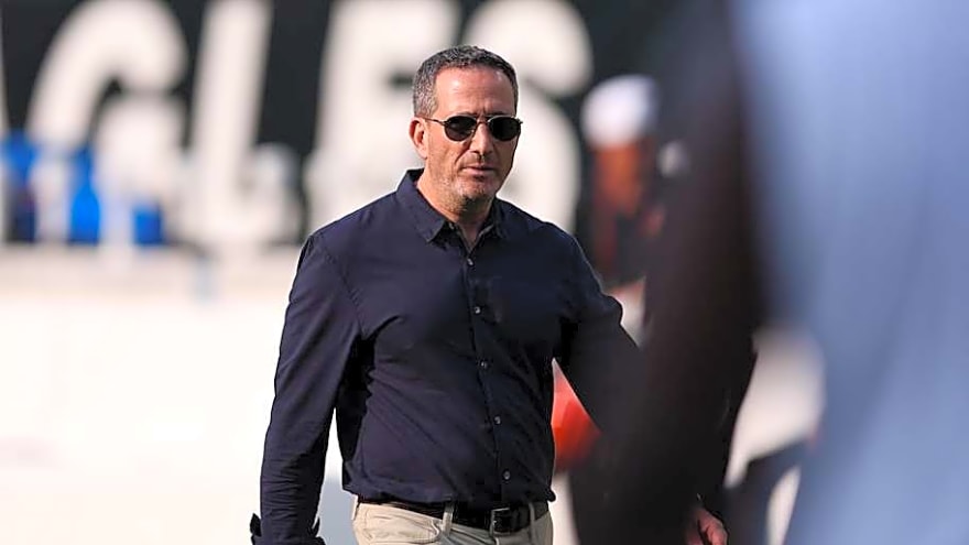 Key Details From Eagles&#39; Hot Pursuit Of Jaire Alexander