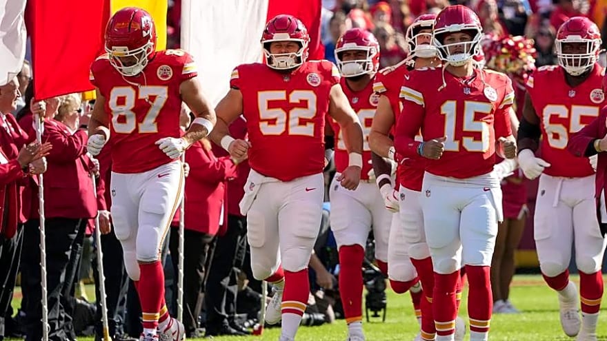 Chiefs Training Camp Roster: Full 90-Man Roster Entering Camp (And Who's on the Bubble)