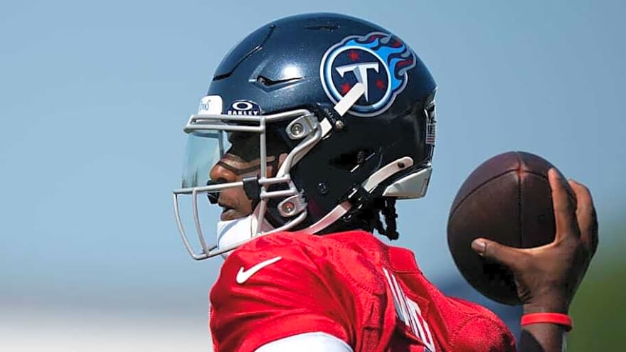 Titans New Star QB Already Impressing