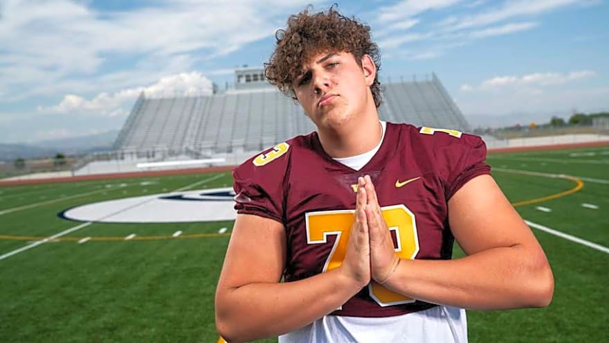 How Freshman Deacon Schmitt is Getting a Getting Ahead to Start His Oklahoma Career