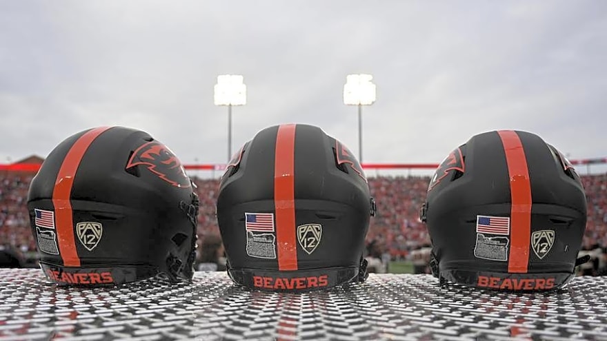 Oregon State Earns Two More Defensive Back Commits