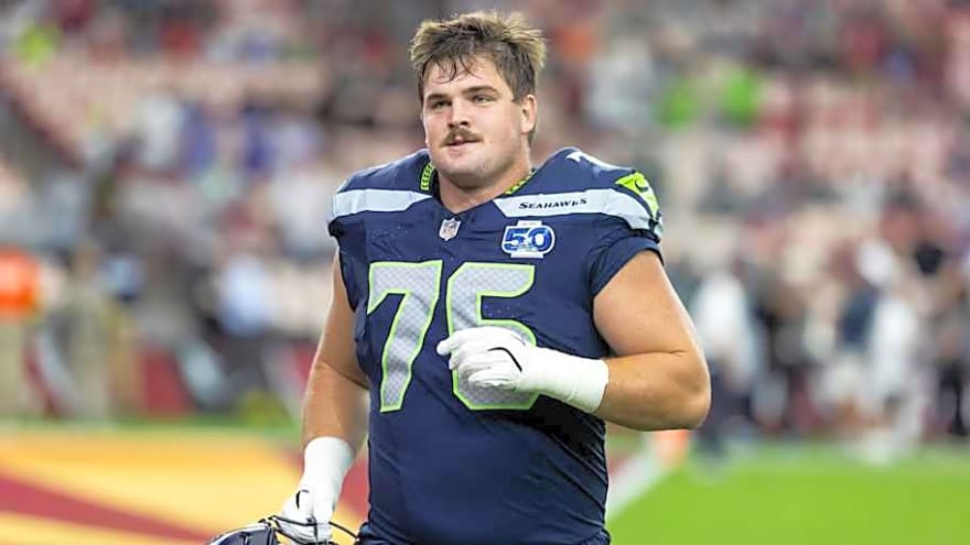Seahawks should take advantage of next few weeks with injured starting lineman