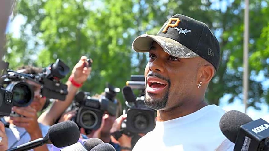 3 Observations on Jaguars Adding Juan Thornhill to Defense