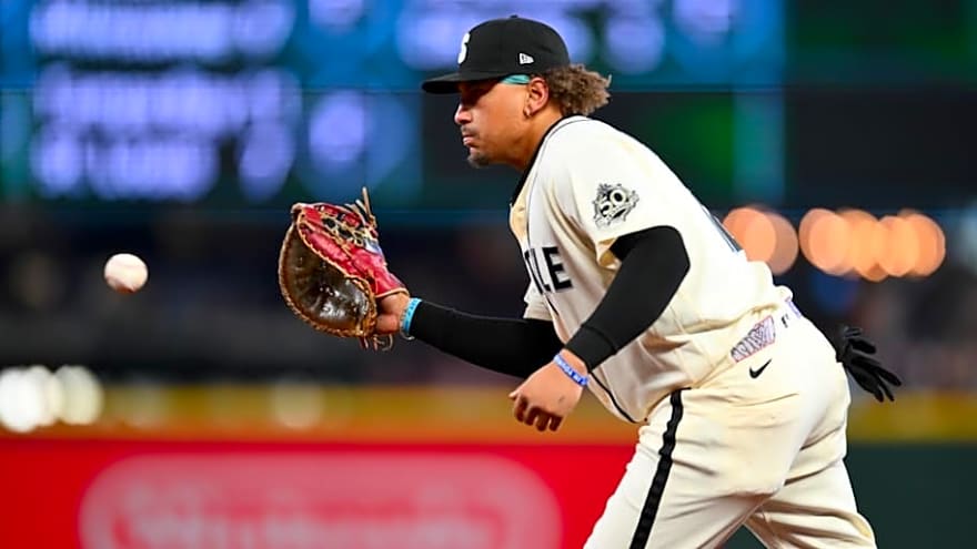 Mariners Are Watching Josh Naylor Slip Into a Troubling Early Slump