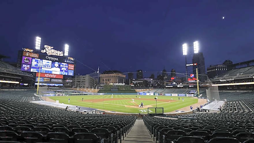 Former Tigers Outfielder Signs with NL Contender After Electing Free Agency