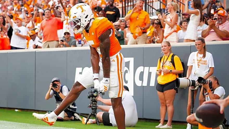 Tennessee Wide Receiver Coach Kelsey Pope Announces Big TK Keys News