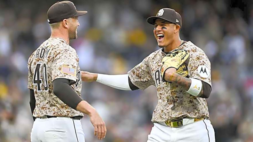 Padres Notes: Friars Sign Veteran Pitcher, All-Star Reliever to IL, Major Opening Day News