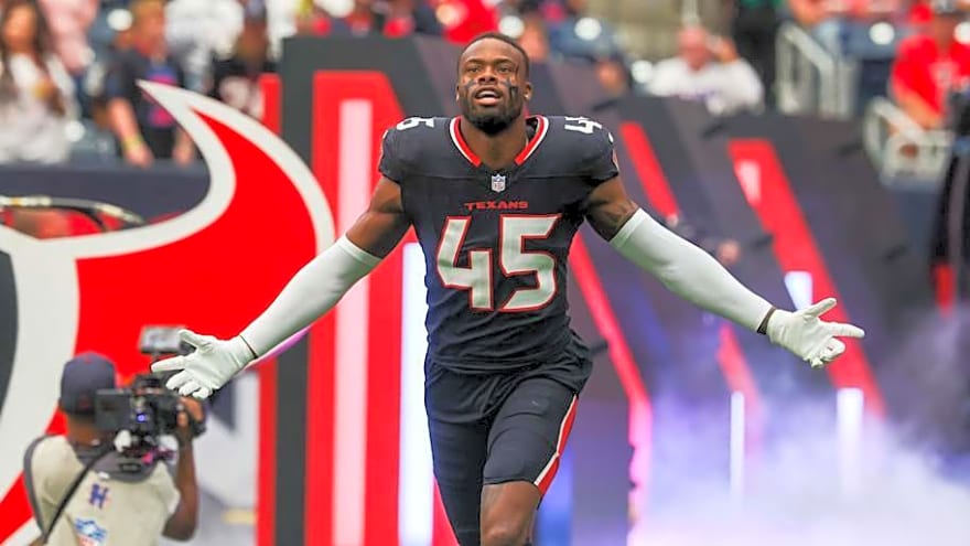 Texans Re-Sign Key Defender to Two-Year Deal