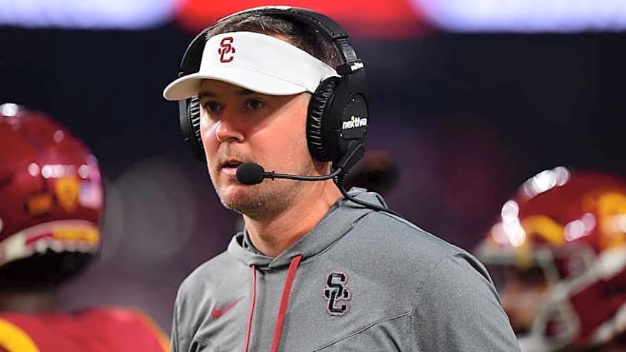 USC Trojans&#39; Lincoln Riley Narrows In On Wide Receiver Recruit, Top Prospect