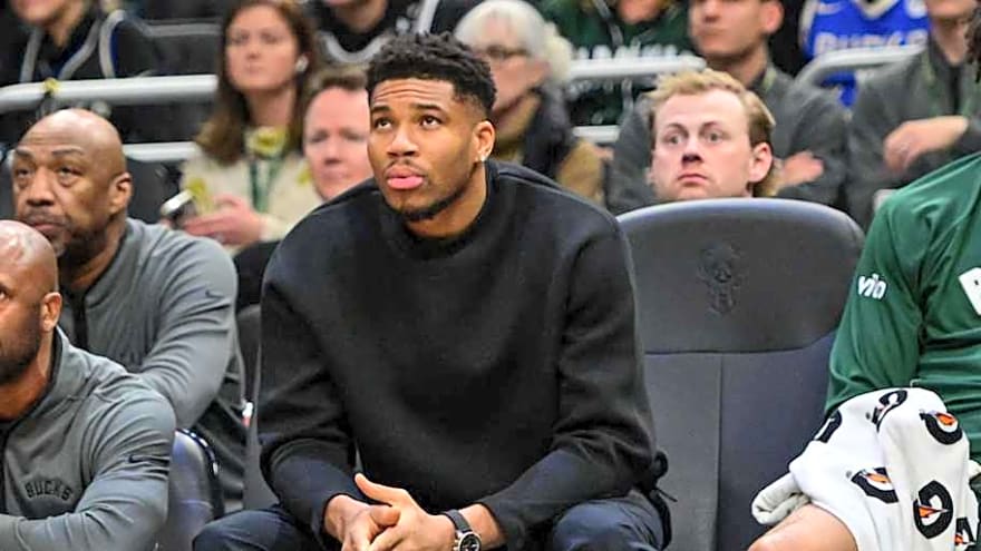 Insider Reveals Giannis Antetokounmpo&#39;s Landing Spot if Knicks Miss