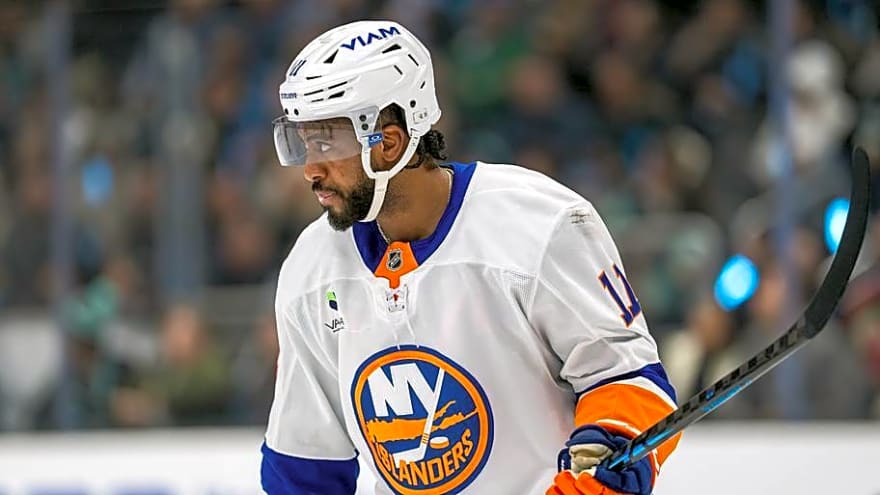 Anthony Duclair Moves Up NY Islanders Lines Ahead of Home Opener