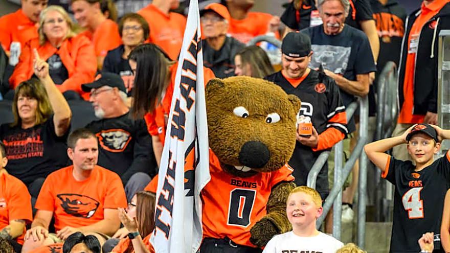 Happy Holidays From State of the Beavs!