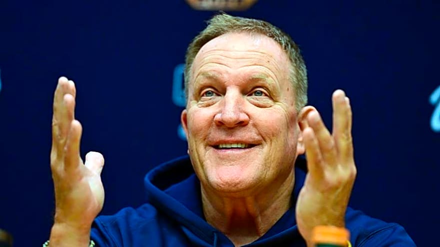 What Pat Murphy Said After Brewers Win Game 1 of World Series
