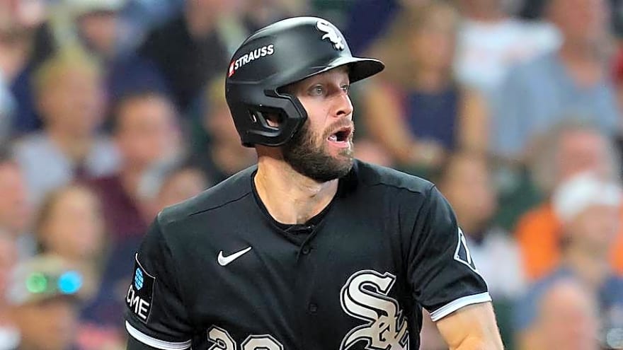 What the White Sox Must Learn From the Two Last Teams Standing