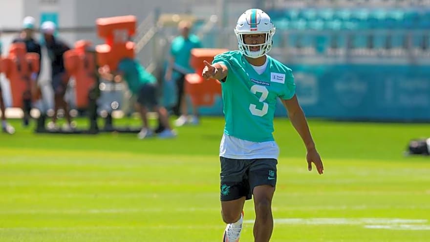 How Johnson Already Is Showing He's Not a Typical Rookie