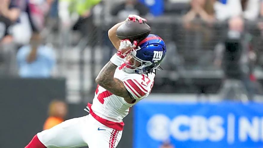 Wan'Dale Robinson's Career Comes Full Circle as Tops 1,000-yard Mark