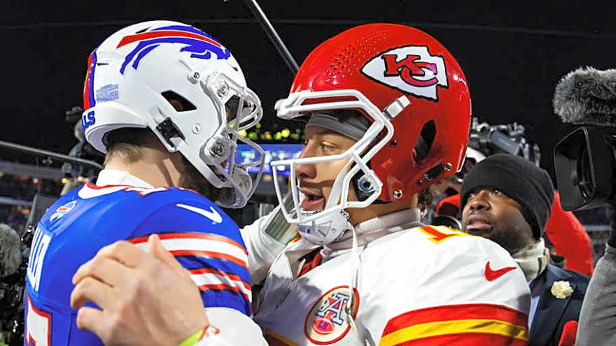 Inside the Quarterbacks Rehabbing Injuries, Including Chiefs’ Mahomes