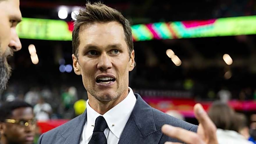 Buccaneers legend Tom Brady shares rehab wisdom with Patrick Mahomes