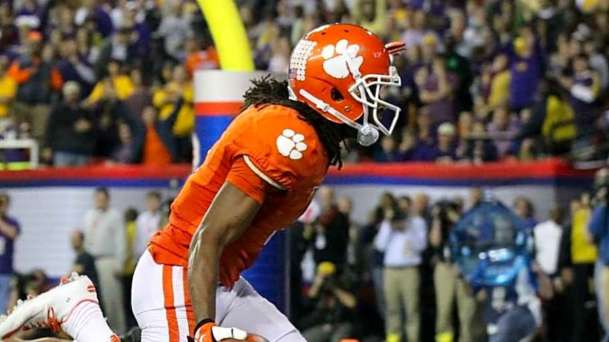 Former Clemson Star DeAndre Hopkins  Reaches Notable NFL Milestone