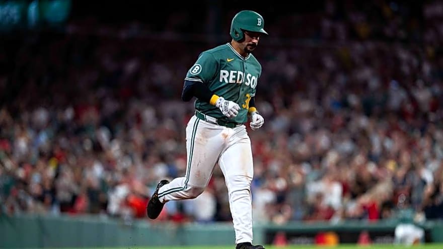 Red Sox's Mickey Gasper Exits Cubs Doubleheader in Concerning Development