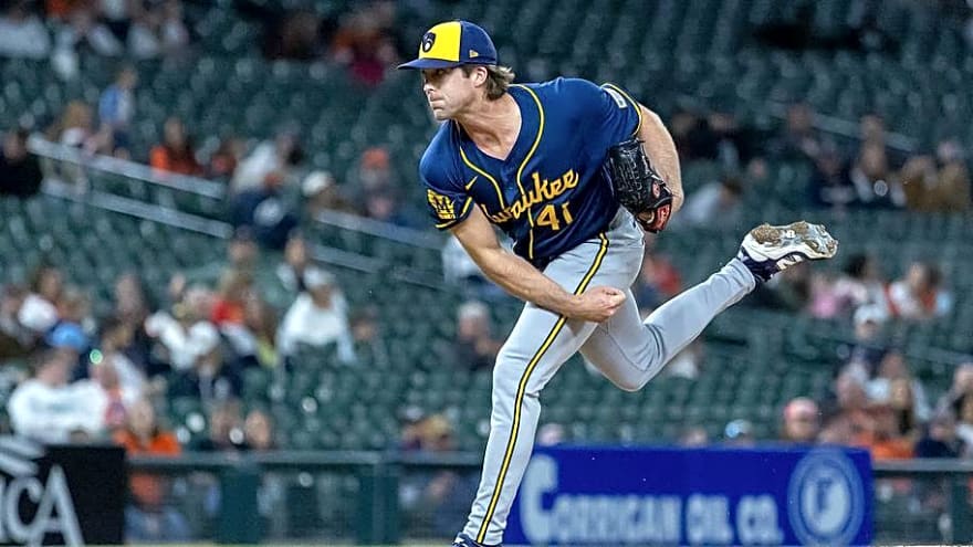 Brewers 7-Year Veteran Exits Milwaukee to Join Cubs