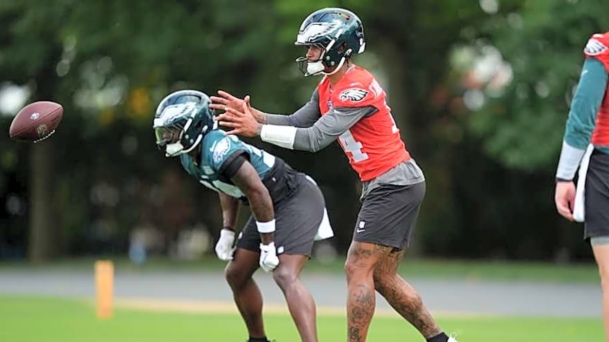 Eagles have more competitive training camp position battle than they bargained for