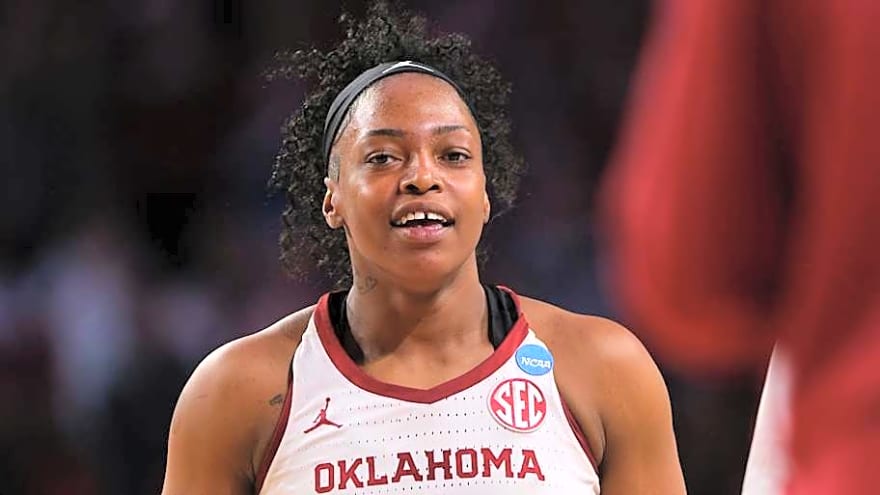 Sahara Williams Helps No. 8 Oklahoma Rout East Texas A&M