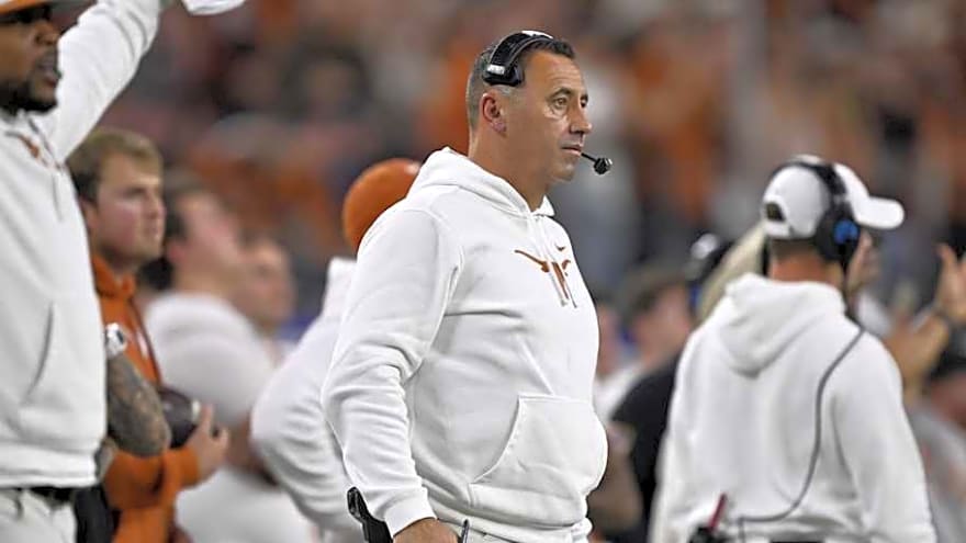 Texas Longhorns Move Into Top 10 of Recruiting Rankings After Massive Commitment