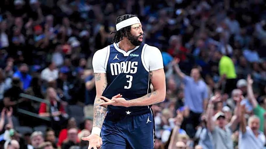 Fans Are Begging The Atlanta Hawks Not to Make this Rumored Deal