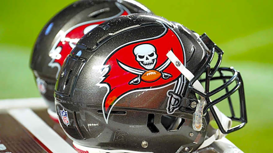 Former Bucs Super Bowl Champ Called &#39;Hidden Weapon&#39; For 2025 Jets