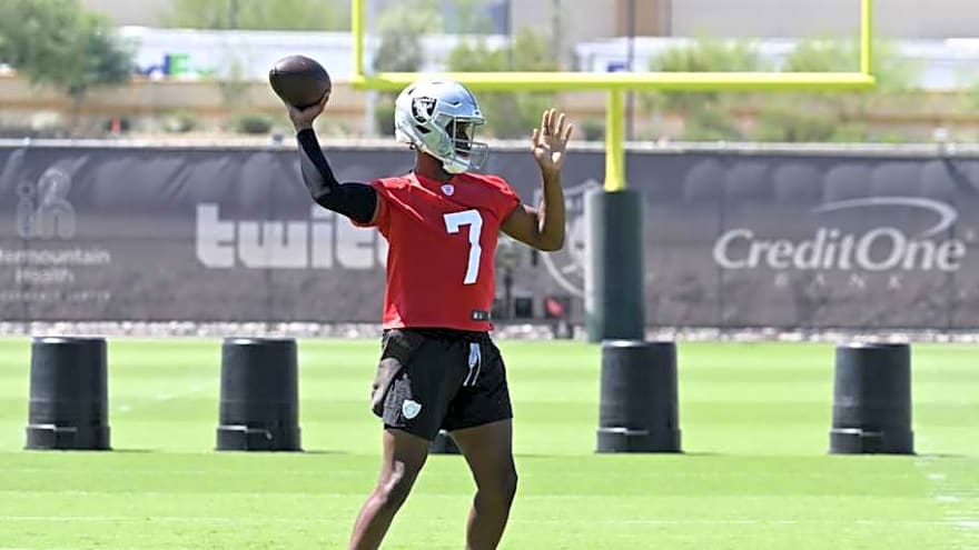 Quarterback Report Card Reviews Raiders&#39; Geno Smith