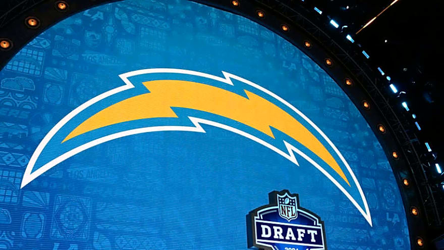Chargers can&#39;t escape &#39;explosive&#39; prospect in NFL mock drafts from multiple experts